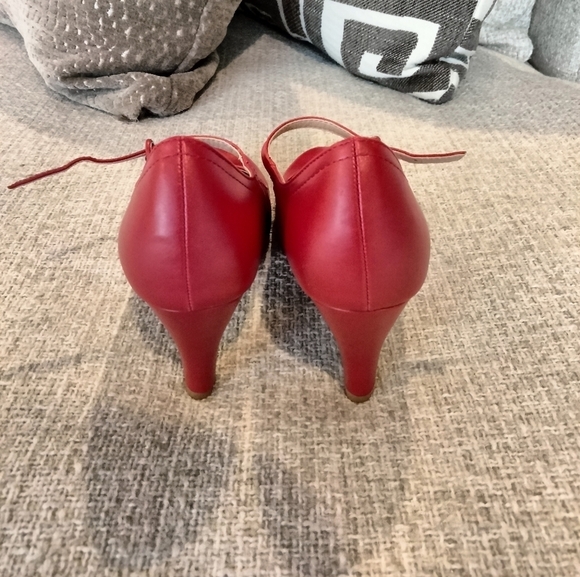 J. Adams Retro Mary Jane Heels - Picture 4 of 7